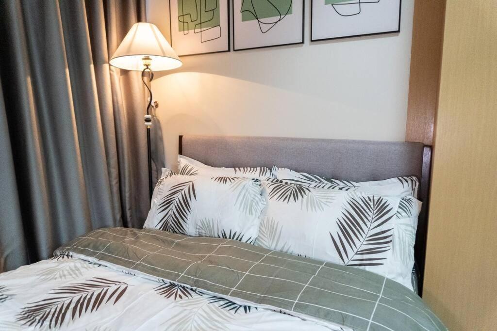 A2J Luxury 2Br Bgc Uptown Suite Near Uptown Mall Manila Eksteriør bilde
