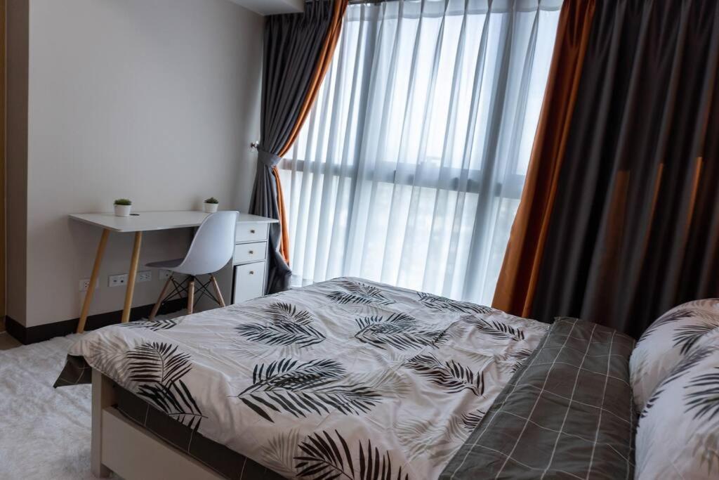 A2J Luxury 2Br Bgc Uptown Suite Near Uptown Mall Manila Eksteriør bilde