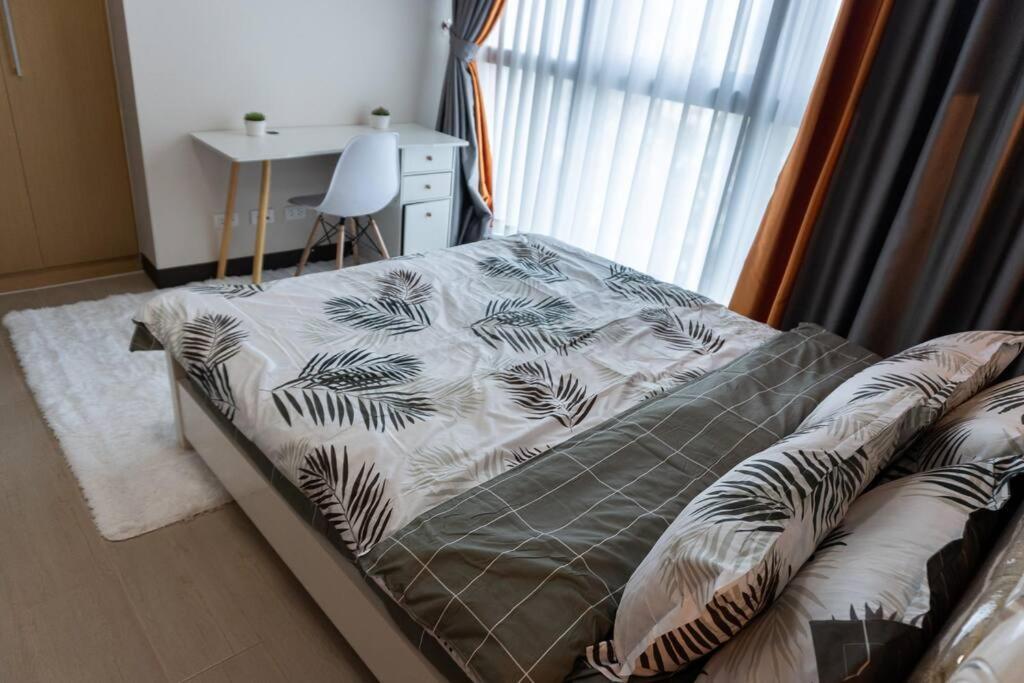 A2J Luxury 2Br Bgc Uptown Suite Near Uptown Mall Manila Eksteriør bilde