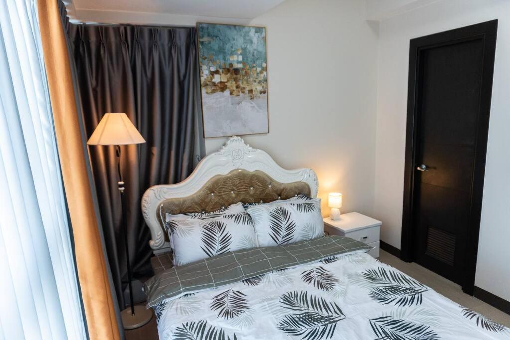 A2J Luxury 2Br Bgc Uptown Suite Near Uptown Mall Manila Eksteriør bilde