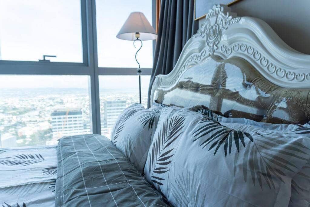 A2J Luxury 2Br Bgc Uptown Suite Near Uptown Mall Manila Eksteriør bilde