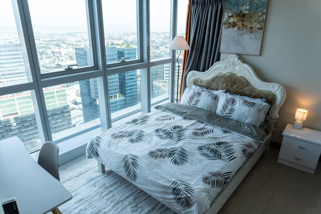 A2J Luxury 2Br Bgc Uptown Suite Near Uptown Mall Manila Eksteriør bilde