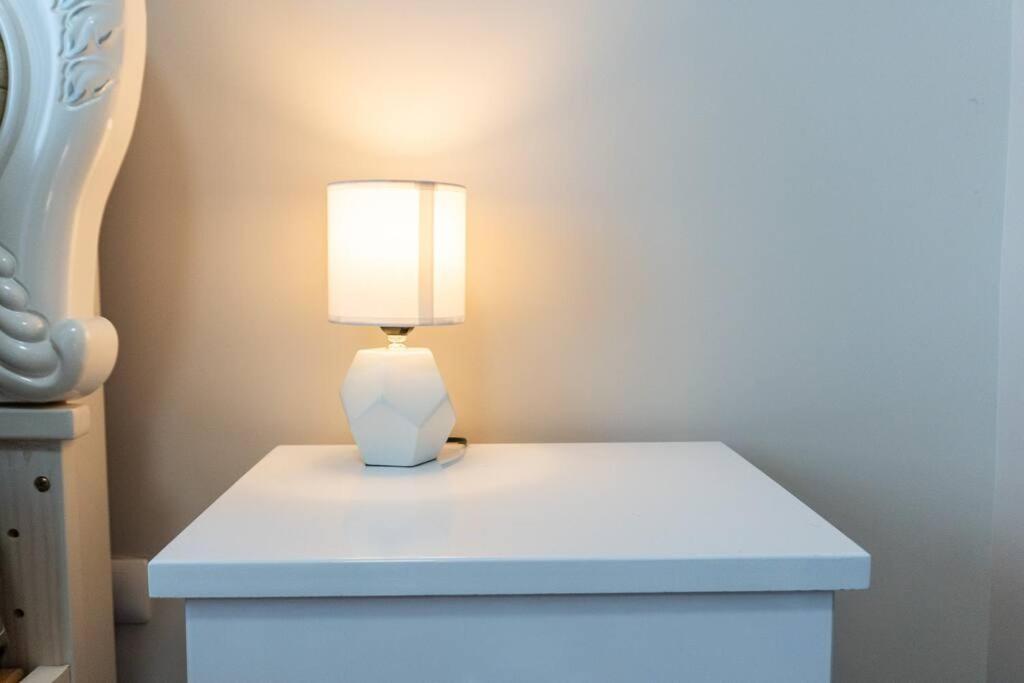 A2J Luxury 2Br Bgc Uptown Suite Near Uptown Mall Manila Eksteriør bilde