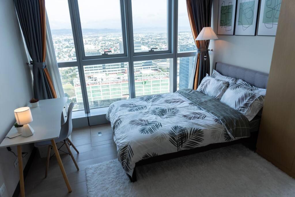 A2J Luxury 2Br Bgc Uptown Suite Near Uptown Mall Manila Eksteriør bilde