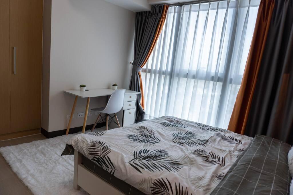 A2J Luxury 2Br Bgc Uptown Suite Near Uptown Mall Manila Eksteriør bilde