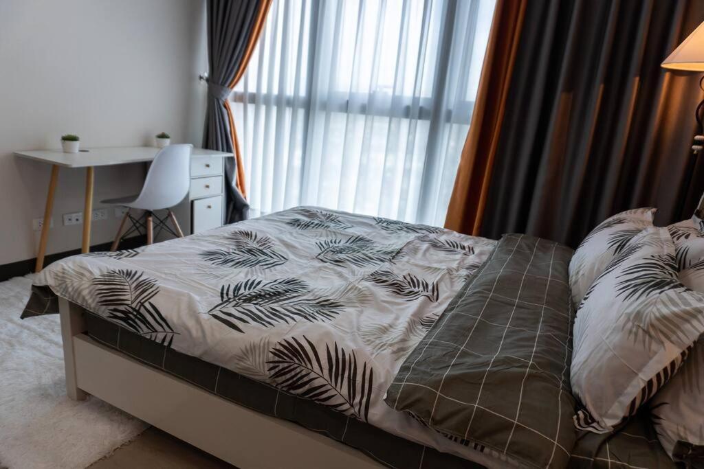 A2J Luxury 2Br Bgc Uptown Suite Near Uptown Mall Manila Eksteriør bilde