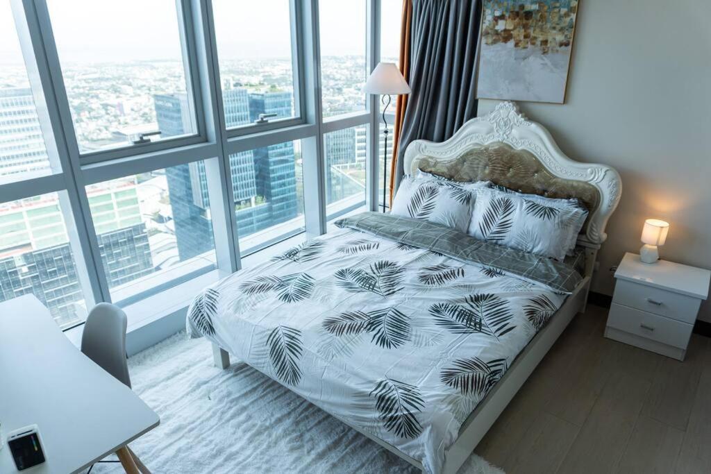 A2J Luxury 2Br Bgc Uptown Suite Near Uptown Mall Manila Eksteriør bilde