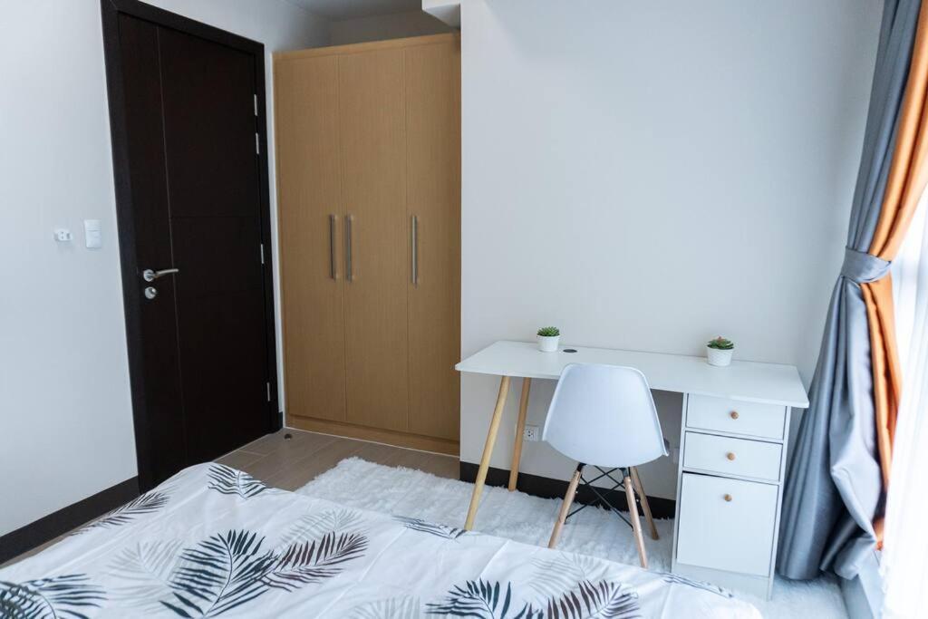 A2J Luxury 2Br Bgc Uptown Suite Near Uptown Mall Manila Eksteriør bilde