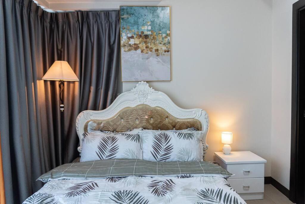 A2J Luxury 2Br Bgc Uptown Suite Near Uptown Mall Manila Eksteriør bilde
