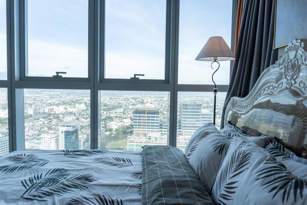 A2J Luxury 2Br Bgc Uptown Suite Near Uptown Mall Manila Eksteriør bilde