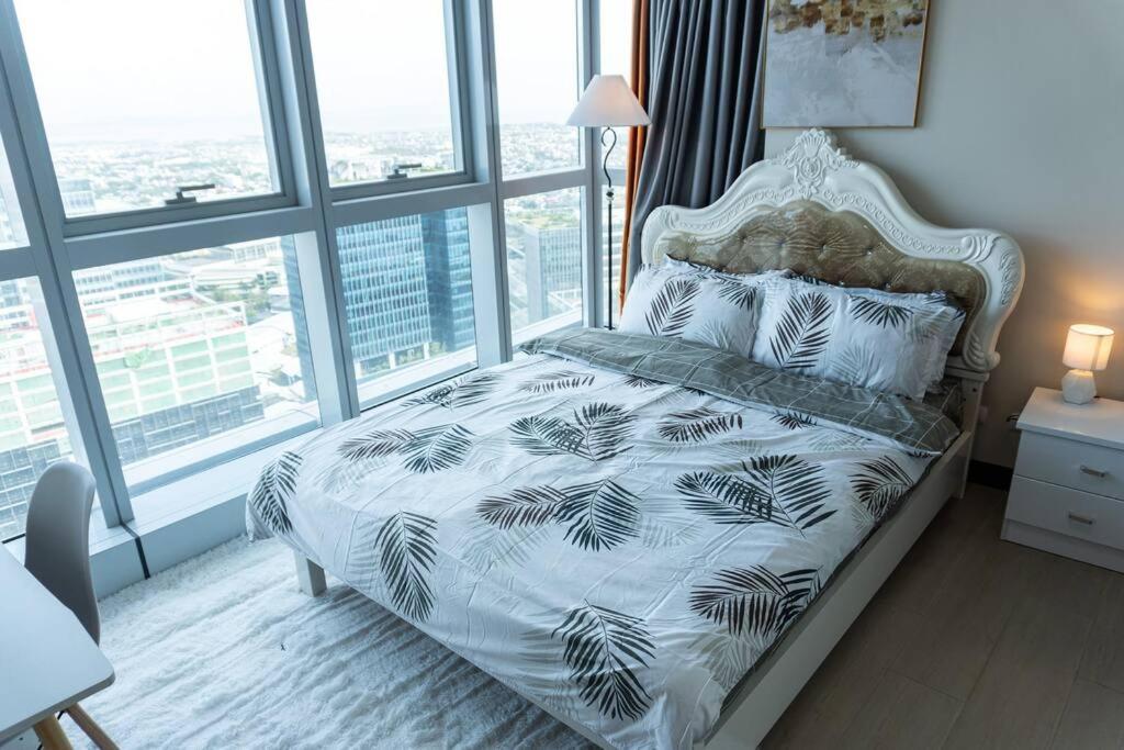 A2J Luxury 2Br Bgc Uptown Suite Near Uptown Mall Manila Eksteriør bilde